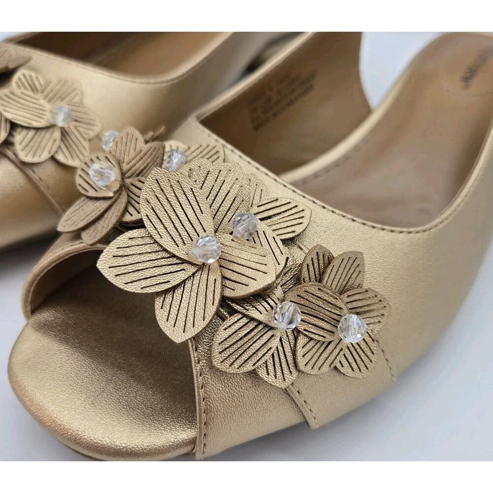 Comfortview Rider Slingback Metallic Gold Floral Beaded Appliqué 10.5 WIDE New